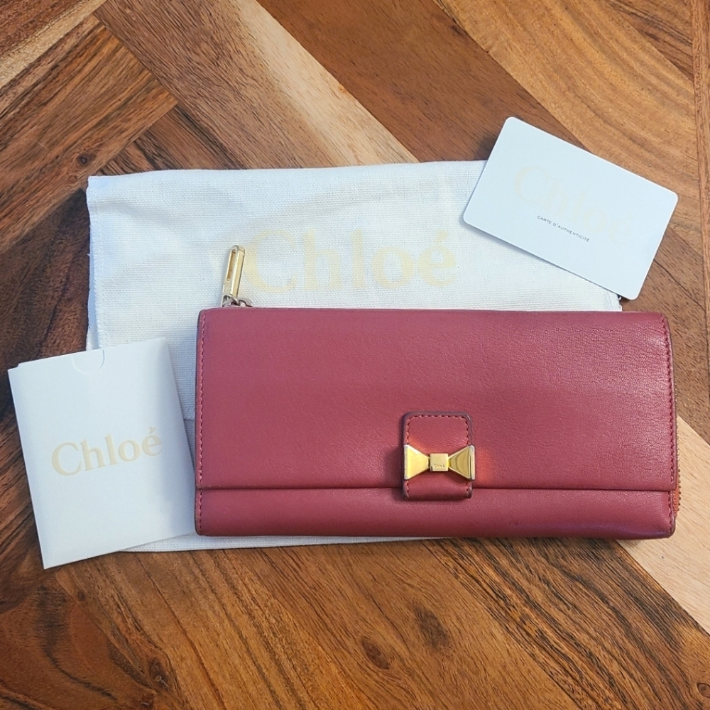 CHLOE Pink Bow Zipper Wallet with Authentication Card and Dust Bag 💕